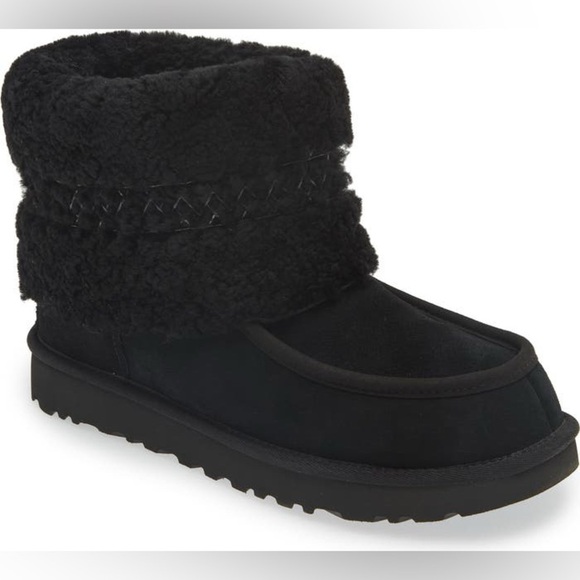 New UGG Mini Braid Boot Short Sheepskin Fur Black 1148930 Sz 5 - Picture 2 of 15
